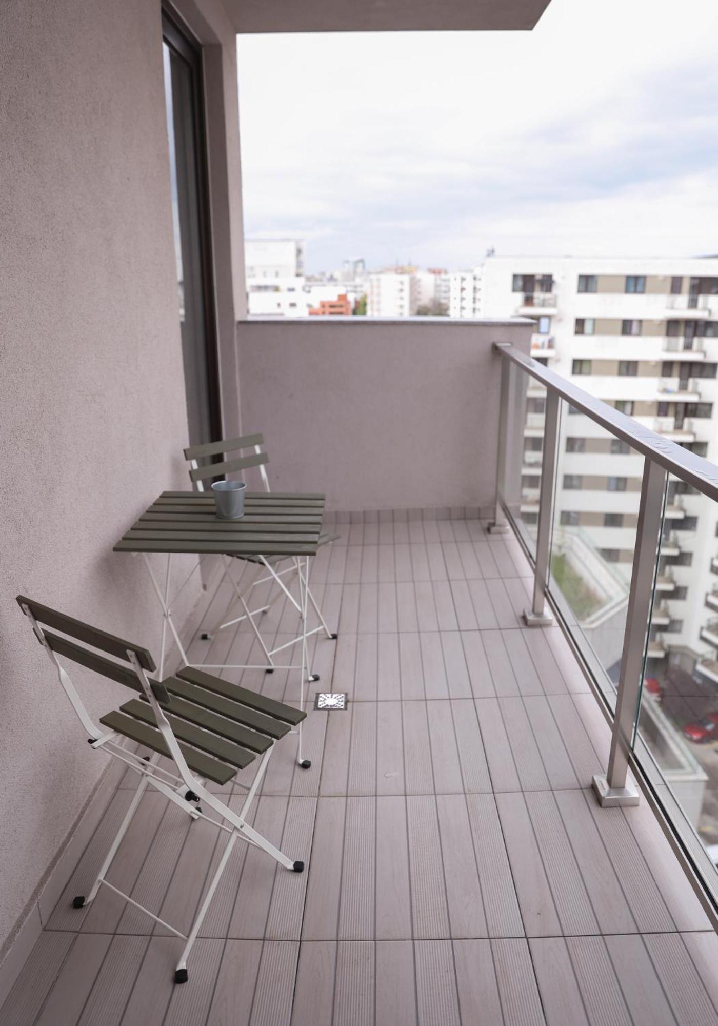Vitan Central Oasis ---Free Secured Private Parking---Self Check-In-- Bucharest Exterior photo