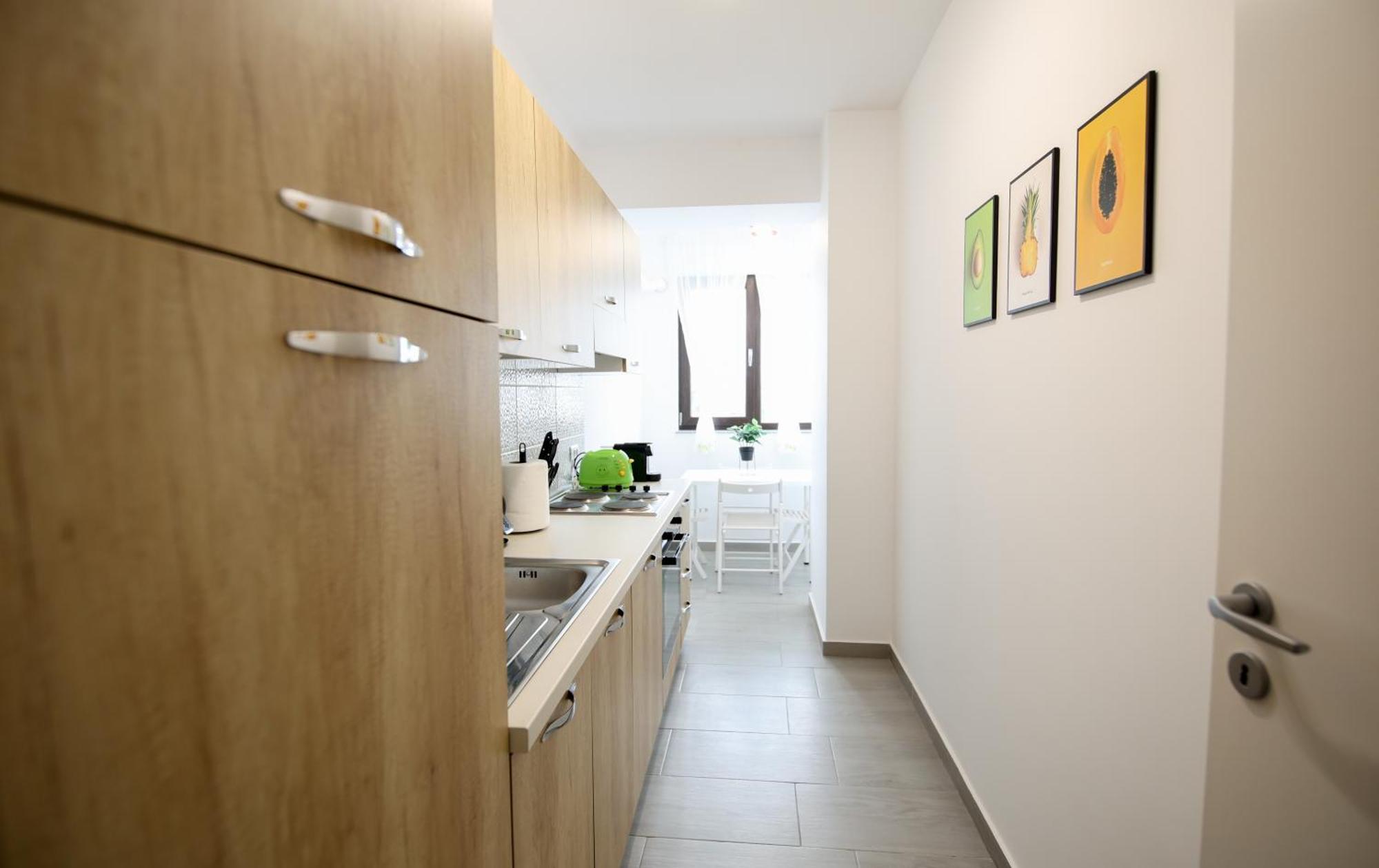 Vitan Central Oasis ---Free Secured Private Parking---Self Check-In-- Bucharest Room photo