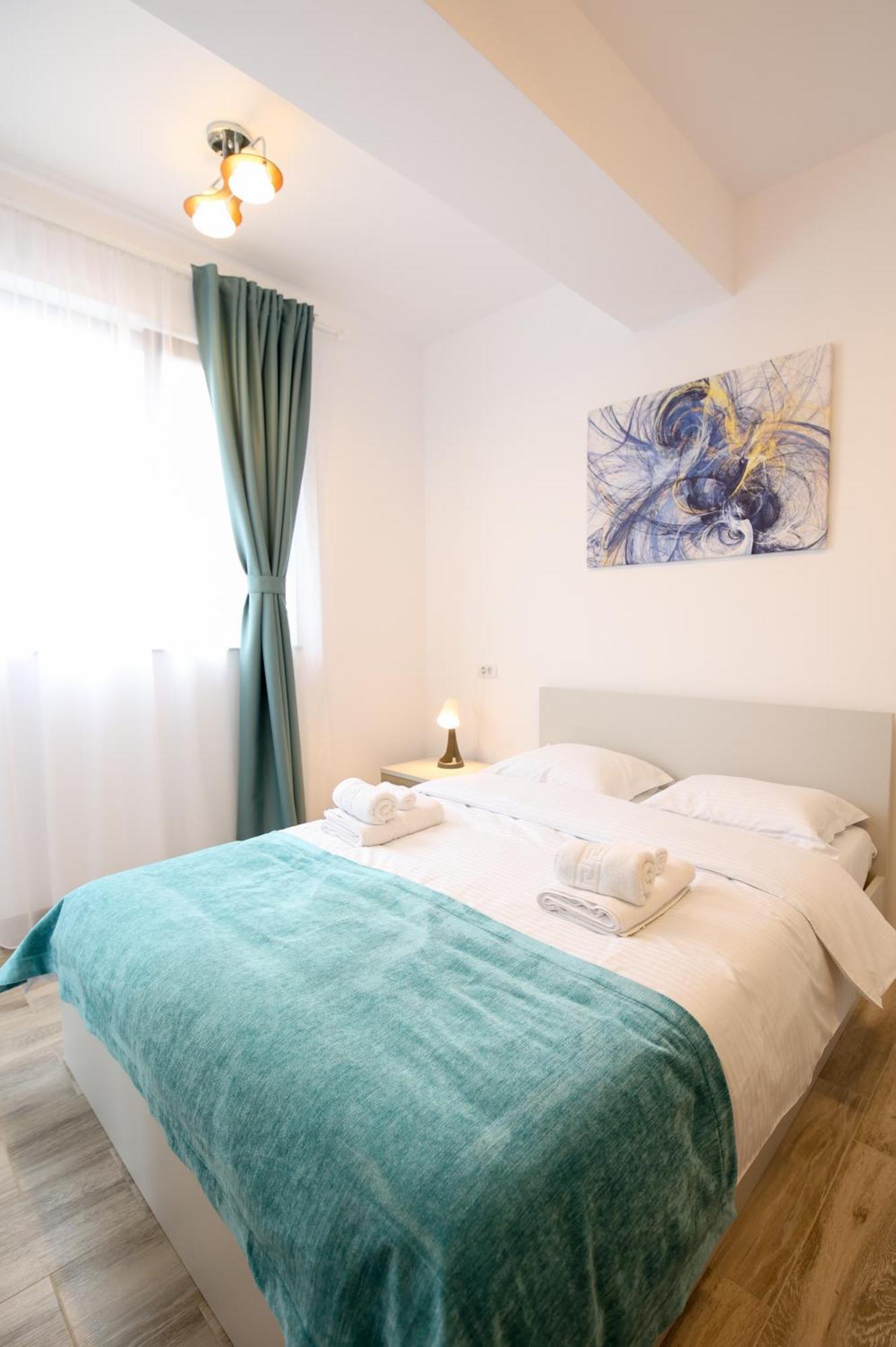 Vitan Central Oasis ---Free Secured Private Parking---Self Check-In-- Bucharest Exterior photo